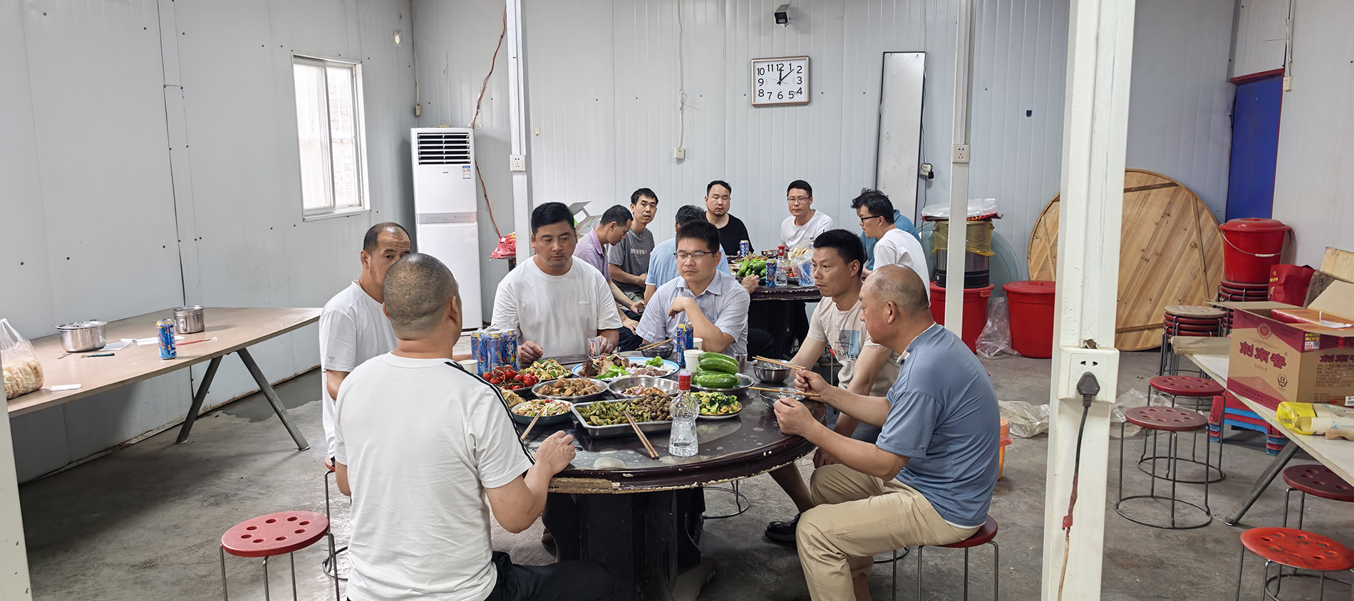 一个人的努力是加法，一群人的努力是乘法。